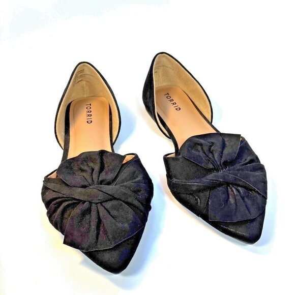 TORRID Flat Shoes Black Pointed Toe Sip-On Loafers With Bow Comfy Women's 9.5 W - Picture 1 of 10